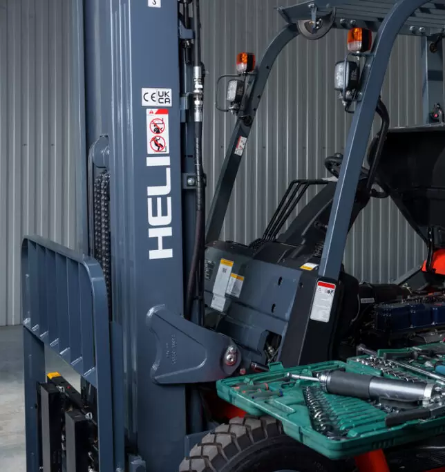 СЕРВИС ТЕХНИЧЕСКОЕ ОБСЛУЖИВАНИЕ РЕМОНТ КАПИТАЛЬНЫЙ РЕМОНТ ЭЛЕКТРОННАЯ ДИАГНОСТИКА 